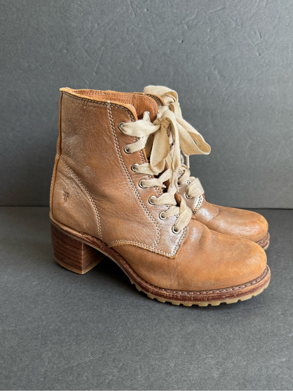 Frye Sabrina 6G Lace-up Boots Tan Metallic Fairycore Renfaire 7 - Picture 12 of 12